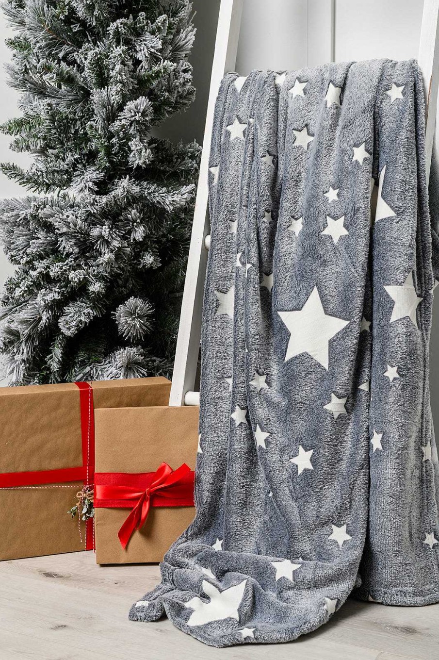 Home Decor Ave Shops | Glow In The Dark Blanket In Gray Star (Ships In 1-2 Weeks)