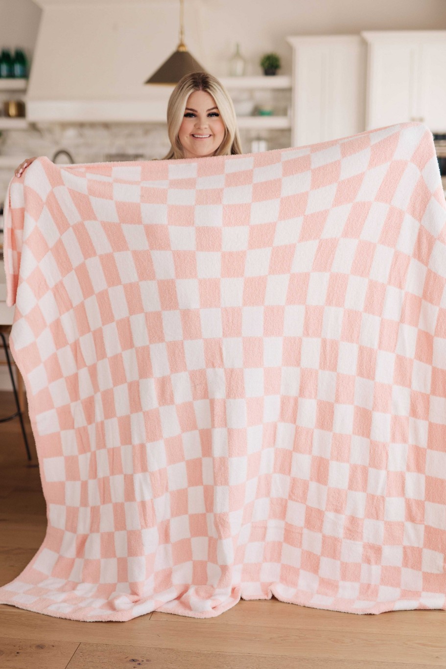 Home Decor Ave Shops | Penny Blanket Single Cuddle Size In Pink Check