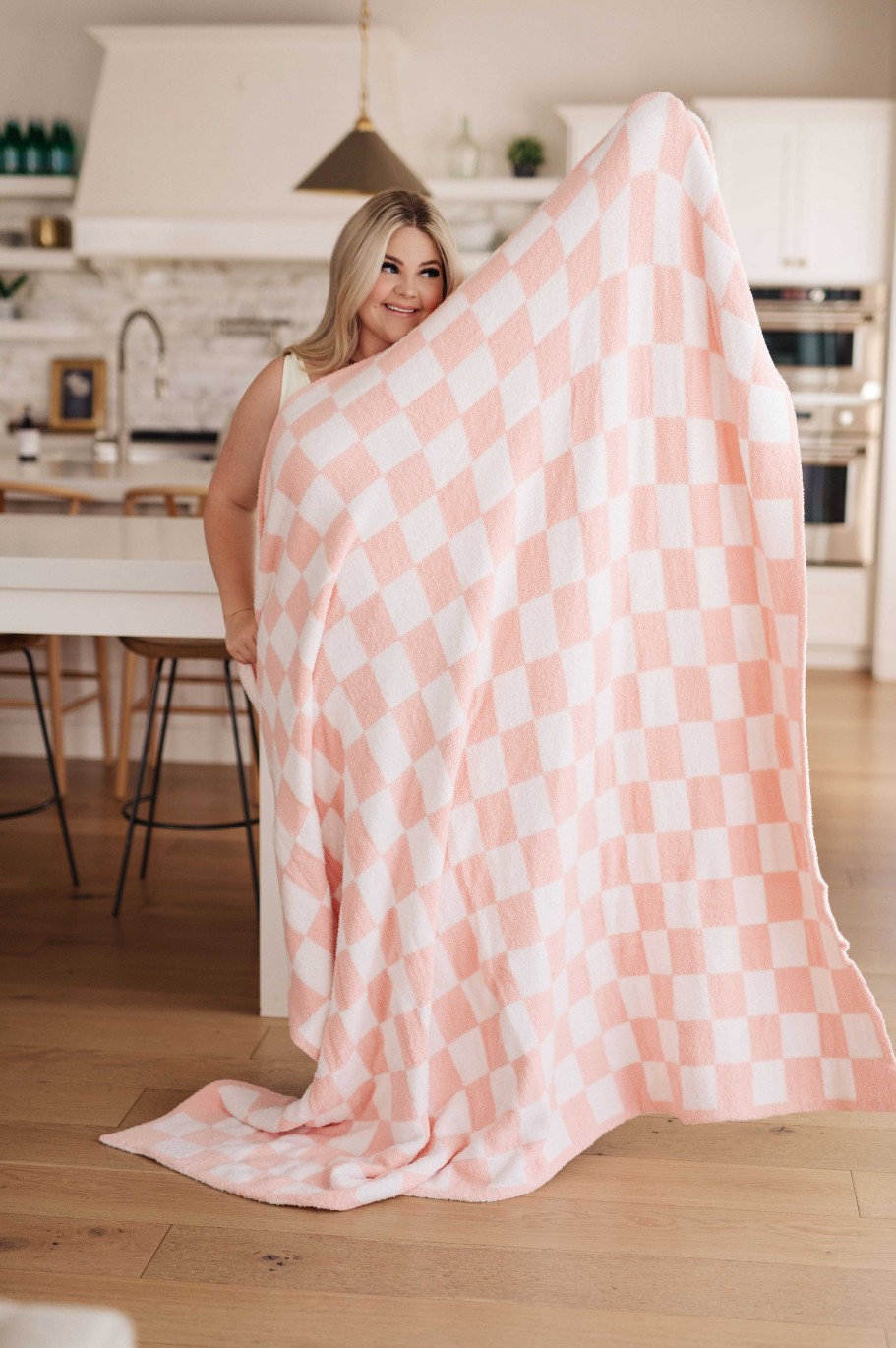 Home Decor Ave Shops | Penny Blanket Single Cuddle Size In Pink Check