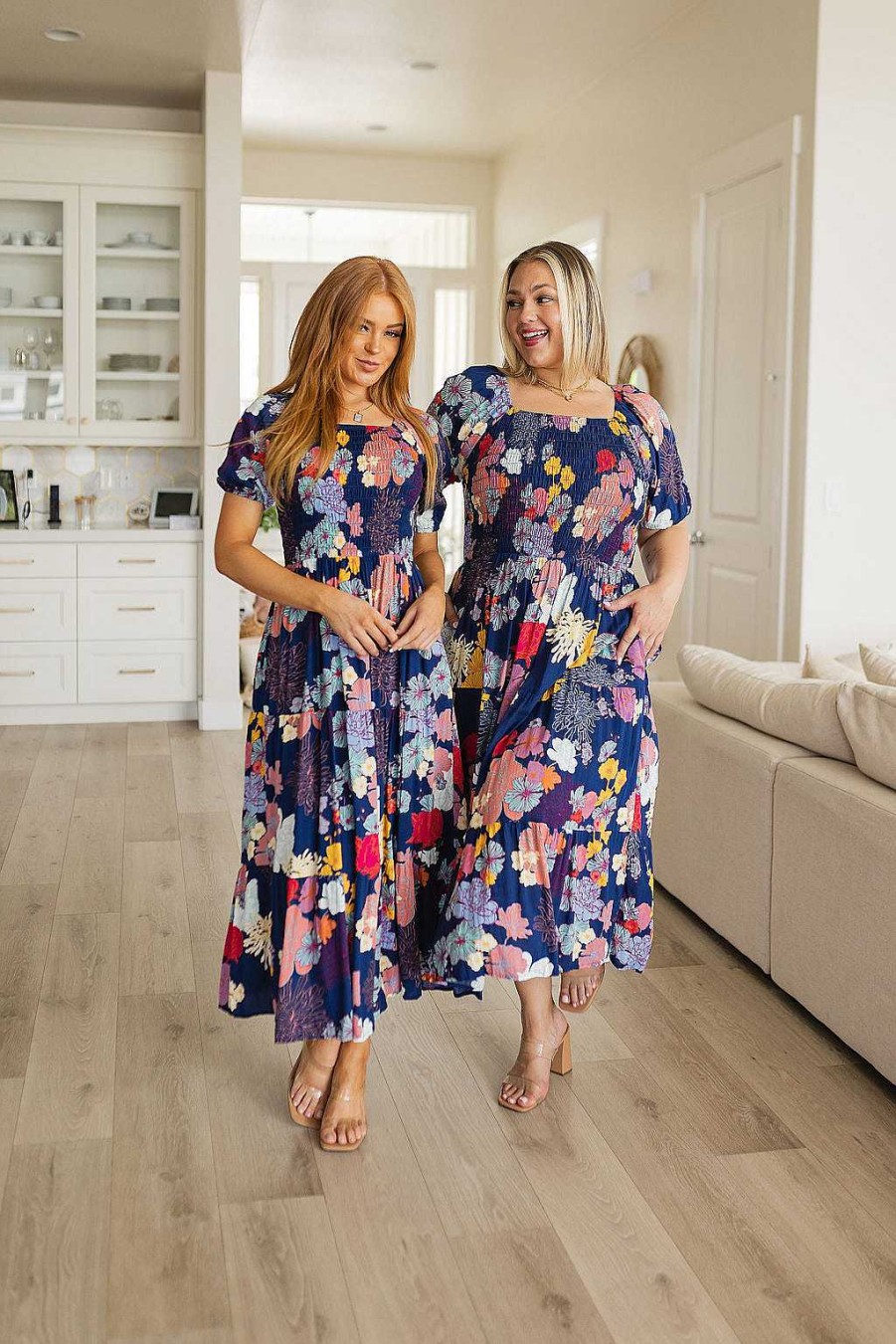 Clothing Ave Shops Maxi Dresses | Farmer'S Market Floral Maxi Dress (Ships In 1-2 Weeks)