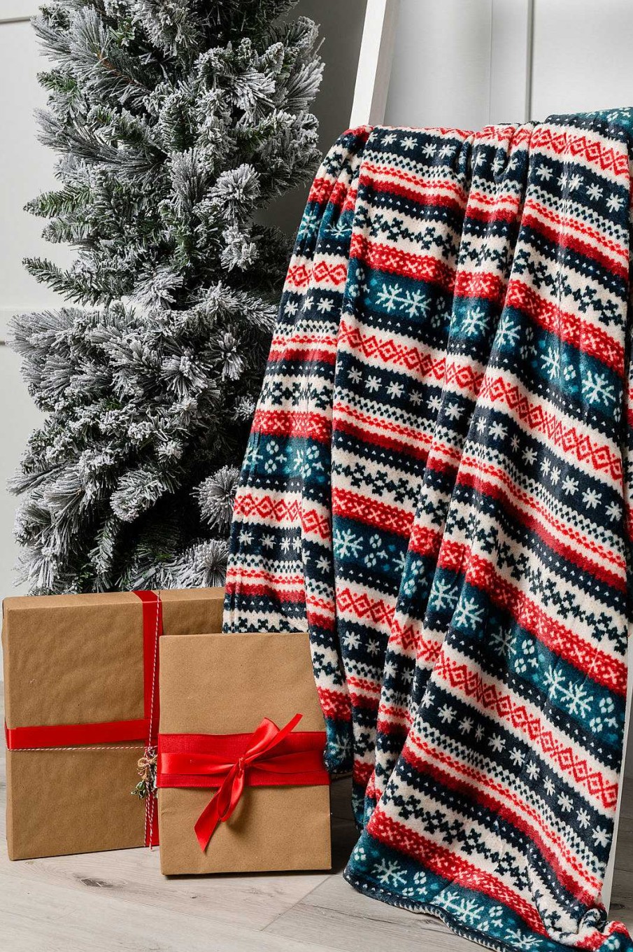 Home Decor Ave Shops | Holiday Fleece Blanket In Sweater Knit