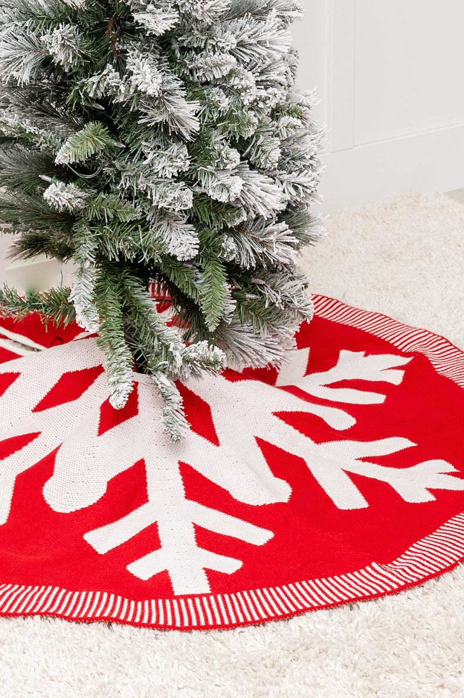 Clothing LHFourth Skirts | Snowflake Knit Tree Skirt