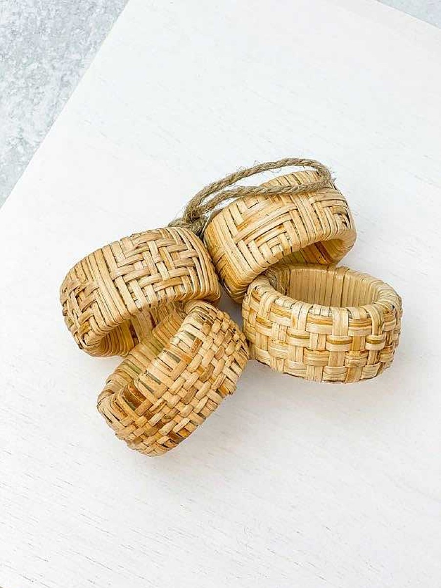 Home Decor Two's Company | Rattan Napkin Ring Set