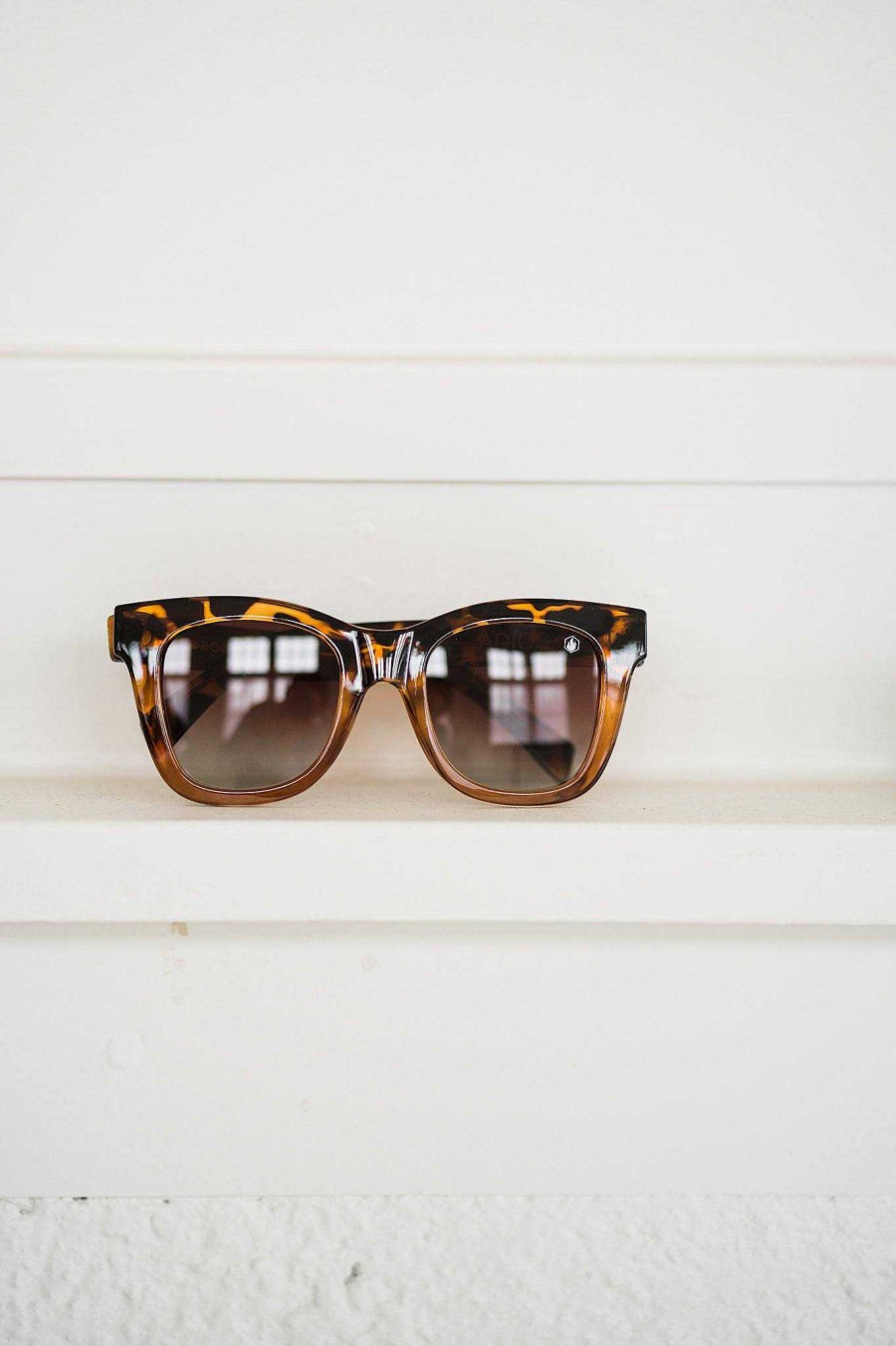 Accessories La Mirada | Adios Sunglasses - Tortoise