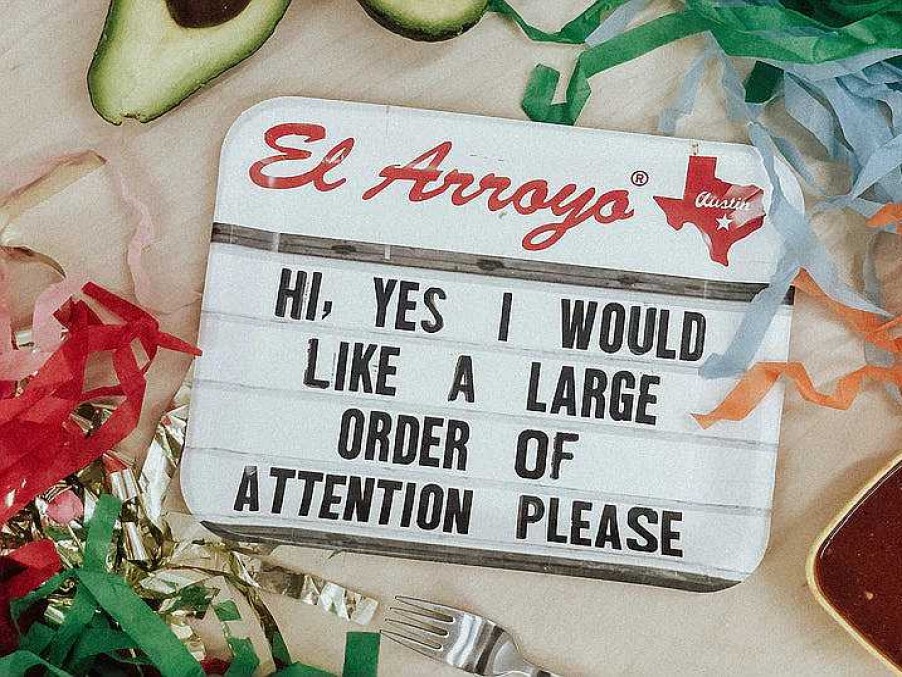 Home Decor El Arroyo | Large Order Of Attention' Party Plates