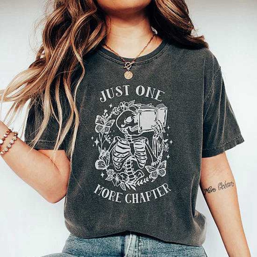 Clothing Mugsby Graphic Tees | Just One More Chapter' Book Lover Graphic Tee By Mugsby